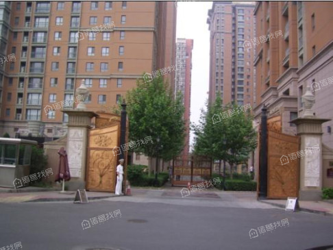 荣尊堡国际俱乐部公寓