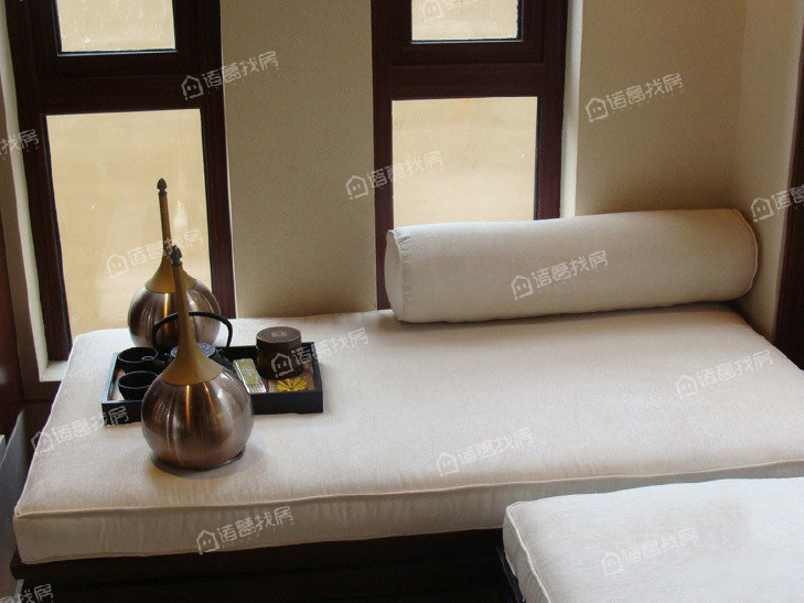 香水湾1号-北1门