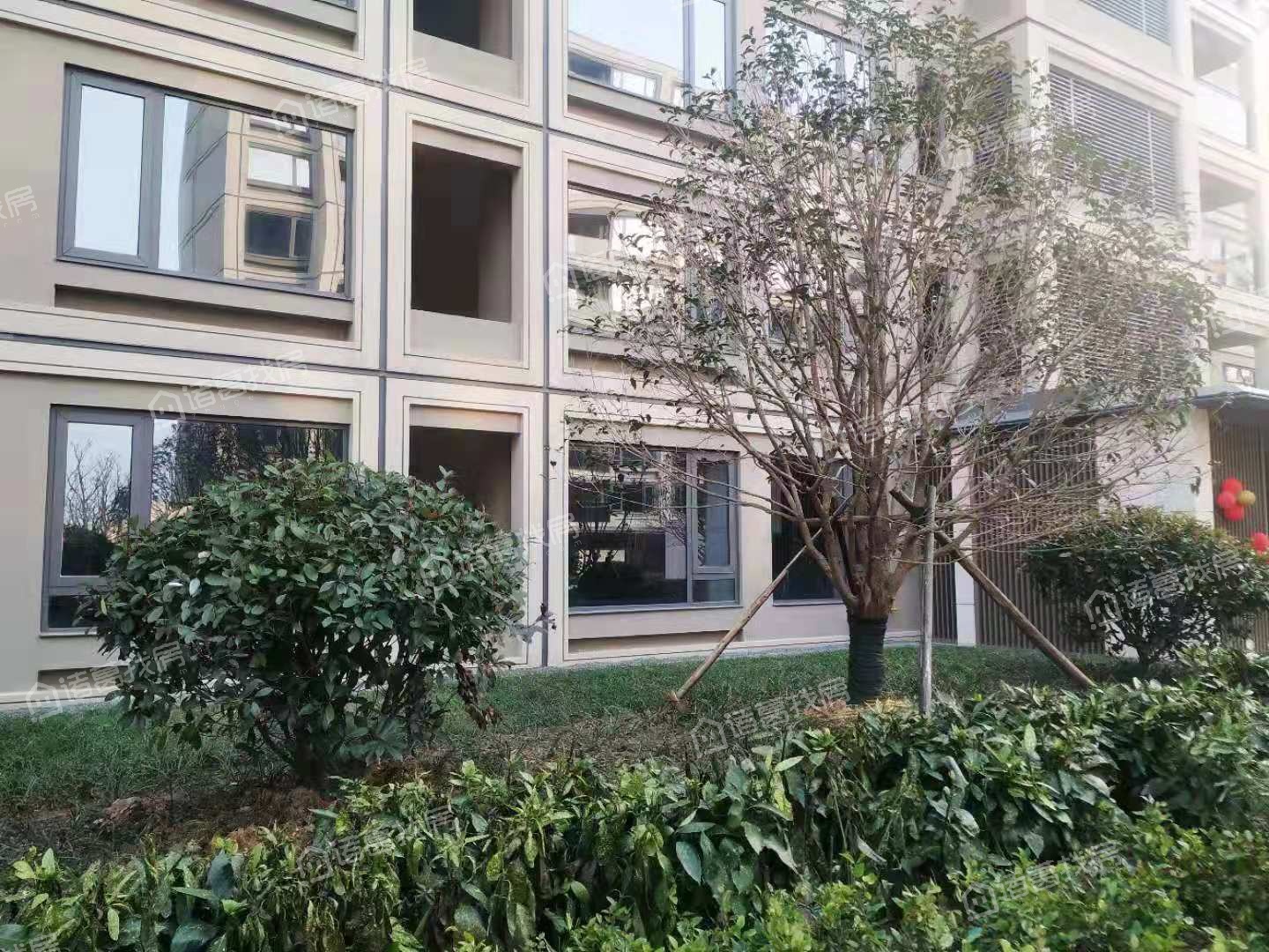 宁波轨道绿城杨柳郡 