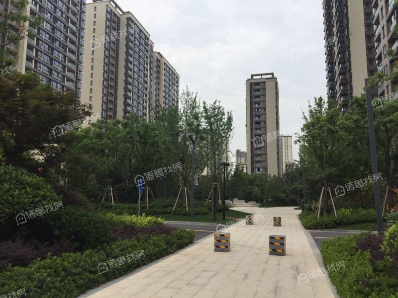 世茂滨江府