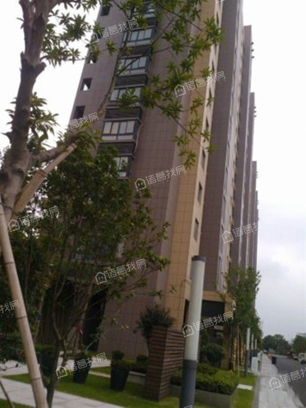 128国际公寓