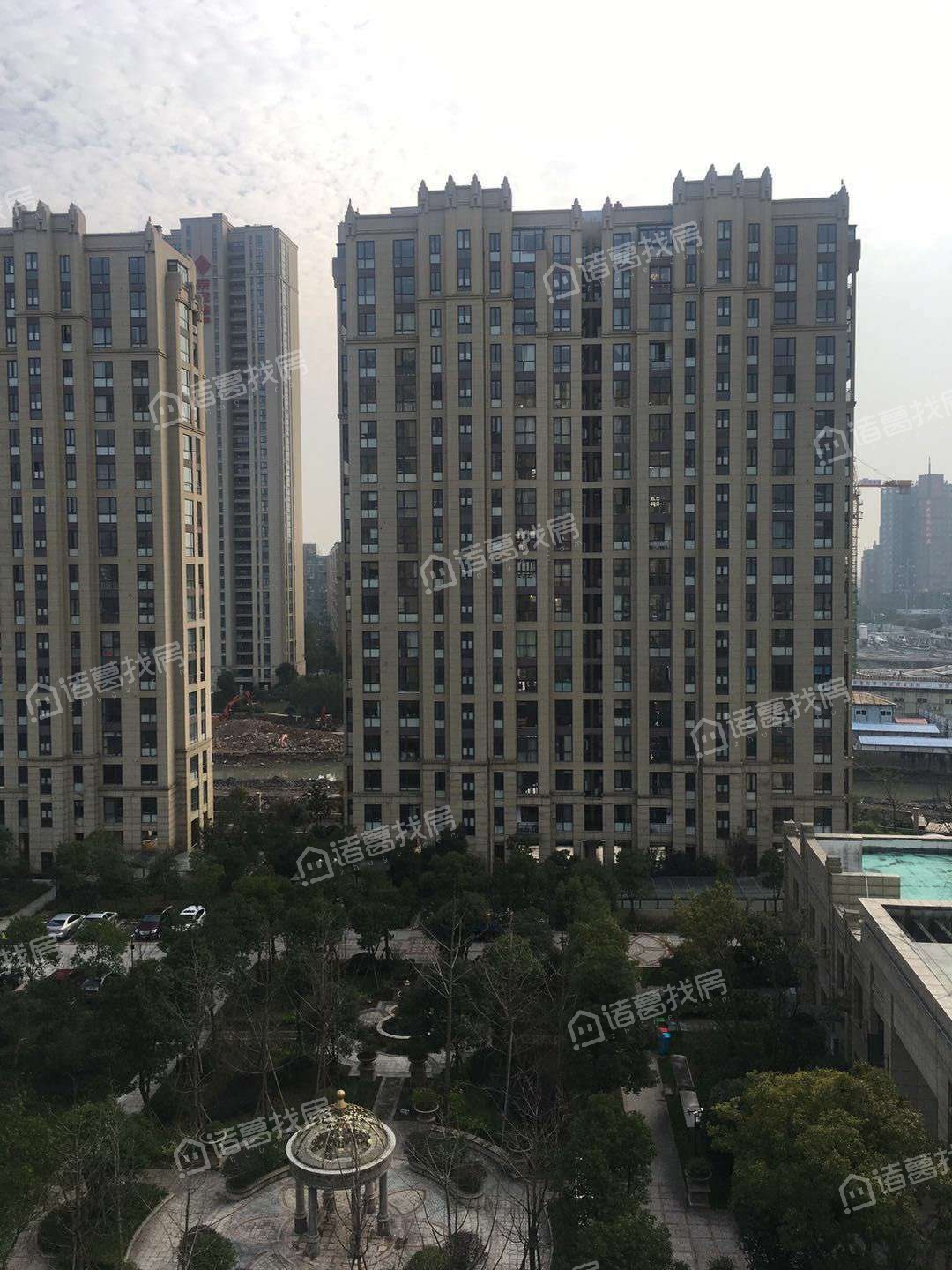 新中宇维萨公馆