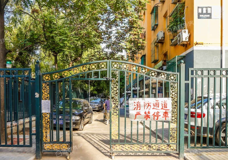南露园