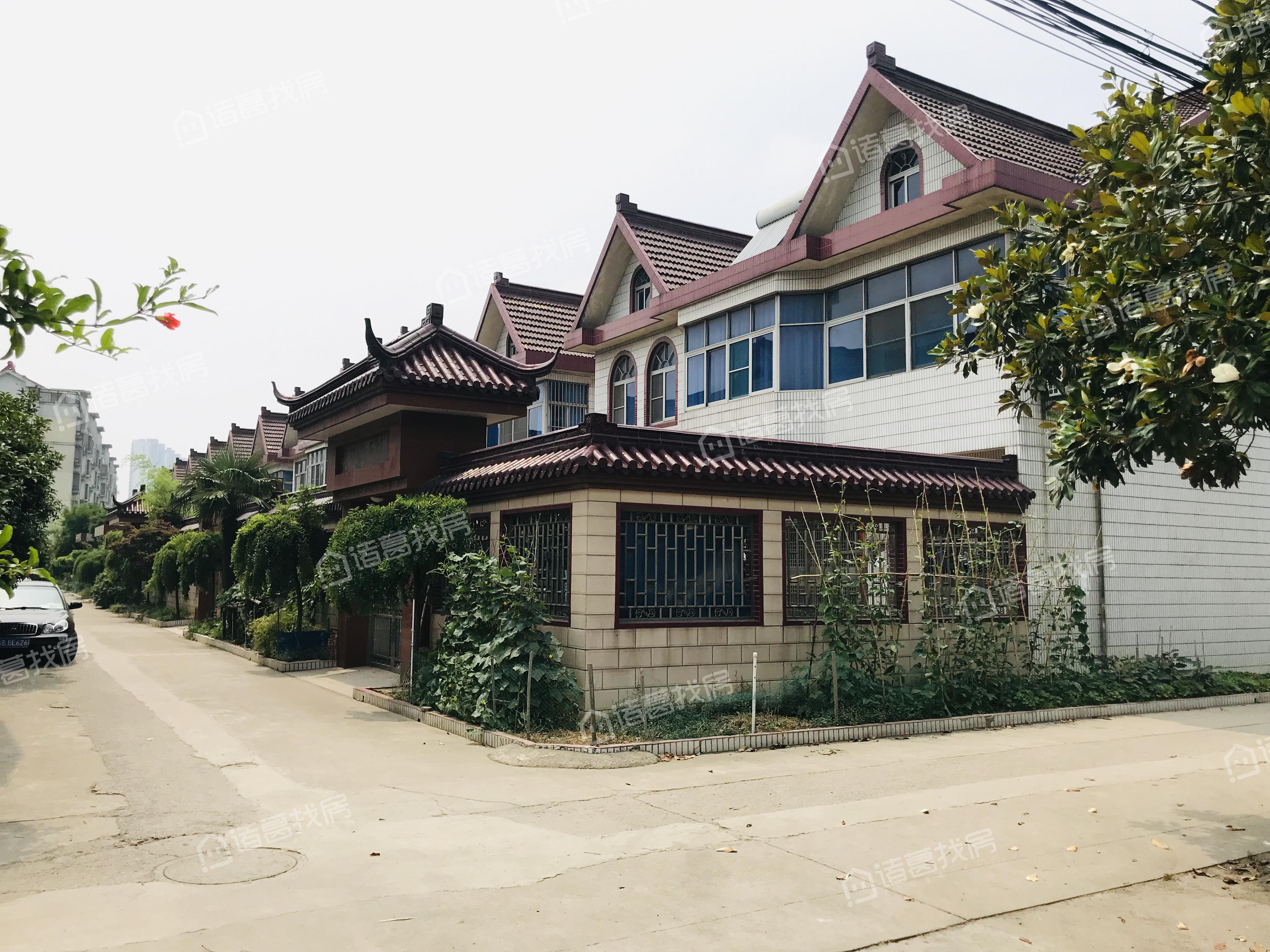 周强新村