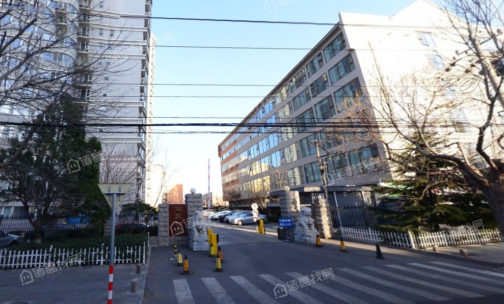 军蓝公寓
