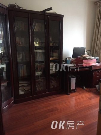 东南名苑多层顶楼复式10942平精装修采秣七