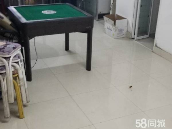 南慧小区正一楼精装修，400平，86万，南北通透，房照面积