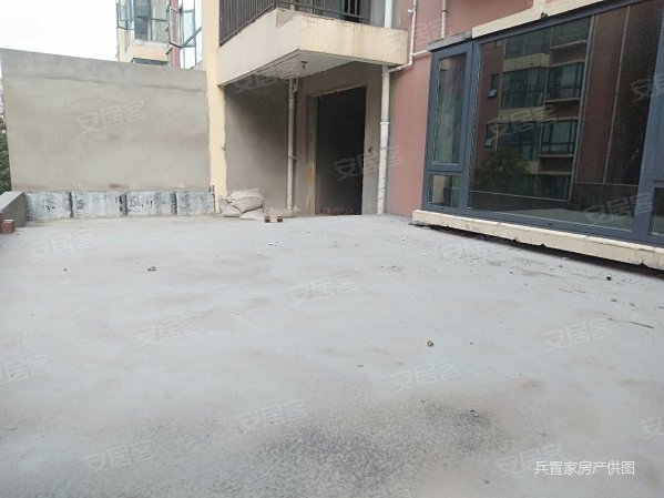 佳田塞纳城二手房,凌云路塞纳城12复式大阳台带平台送车库毛坯房随意