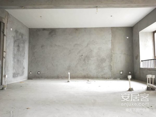 中心苑区，三房刚需户型，满两年少增值税，76万出售