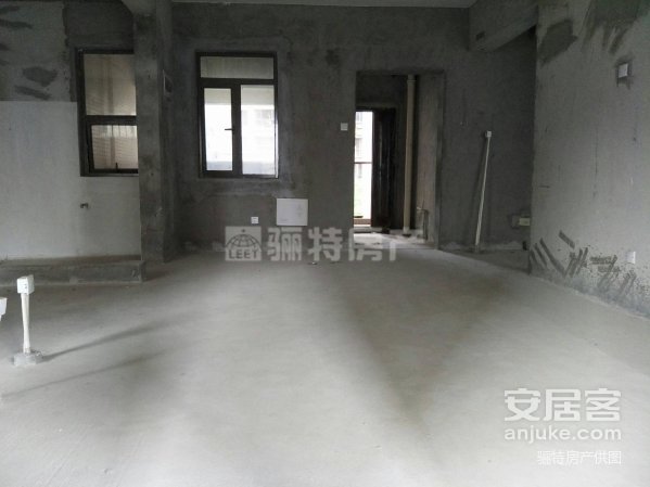原值转，亏银行贷款，贵岚两房，两房朝南，仅售58万