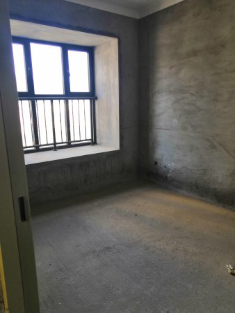 万达华府 舒适三房 布局合理 毗邻万达广场 十二小 品质小区