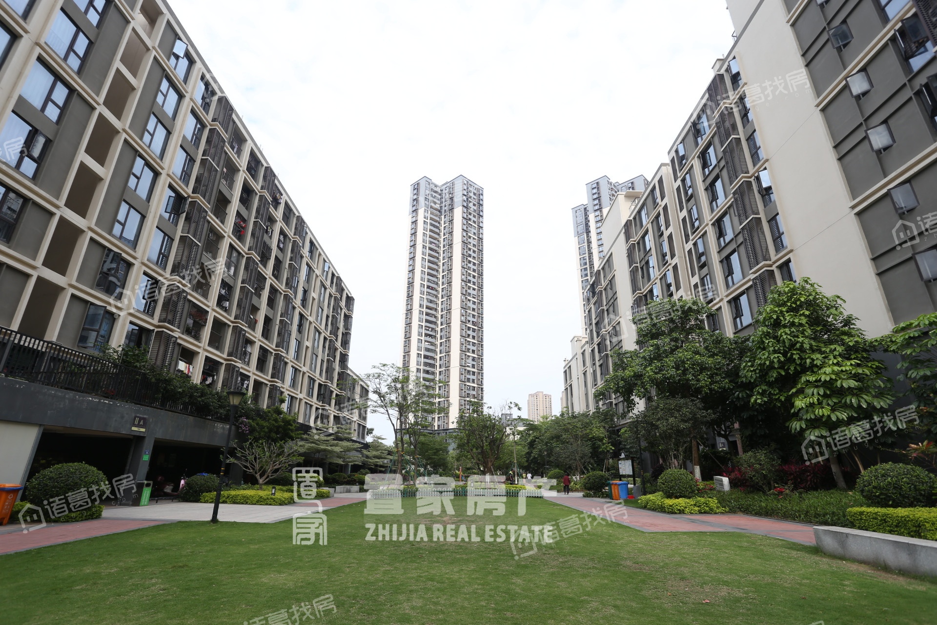 推荐十:海沧万科城二期,楼龄7年,单价28855元/㎡