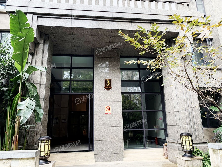 美城悦荣府东区是哪年建的