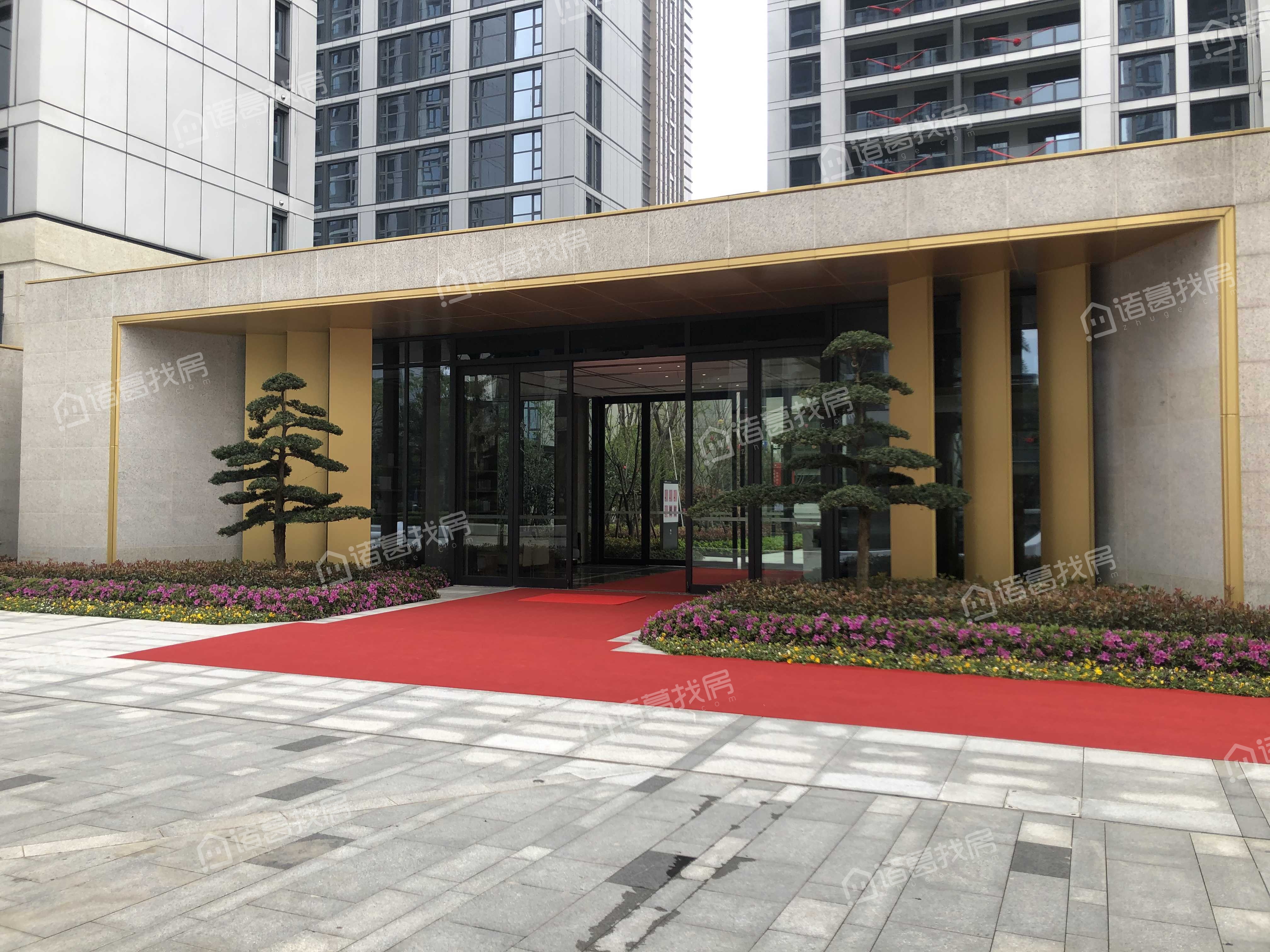 推荐九:德信时代公园,楼龄3年,单价30716元/㎡