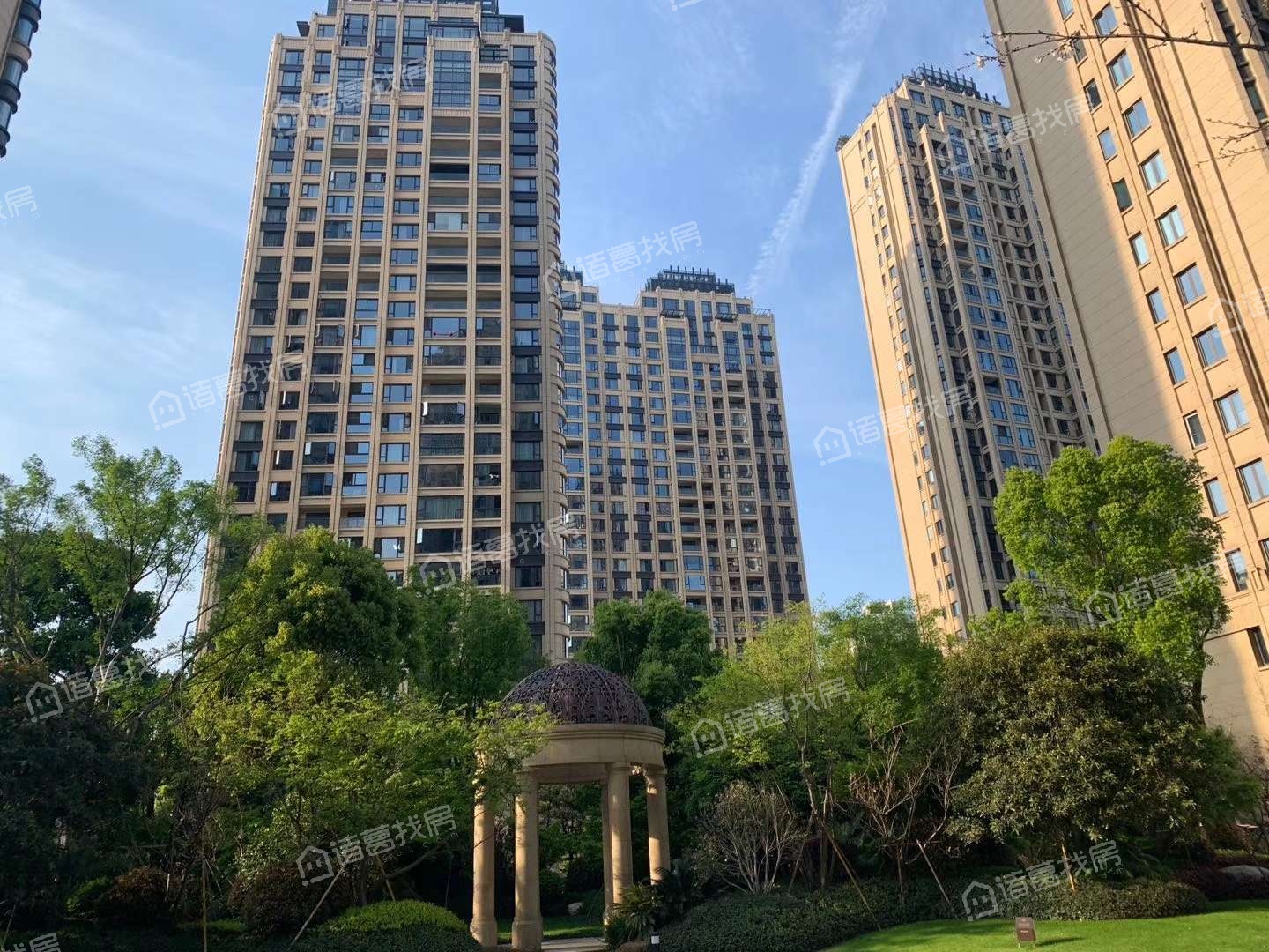 推荐六:尚品半岛,楼龄4年,单价35943元/㎡