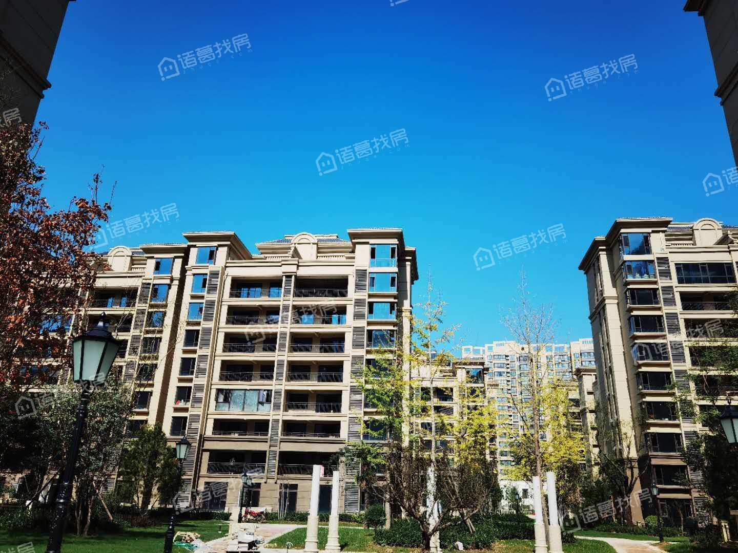 推荐三:信达美墅,楼龄5年,单价7711元/㎡