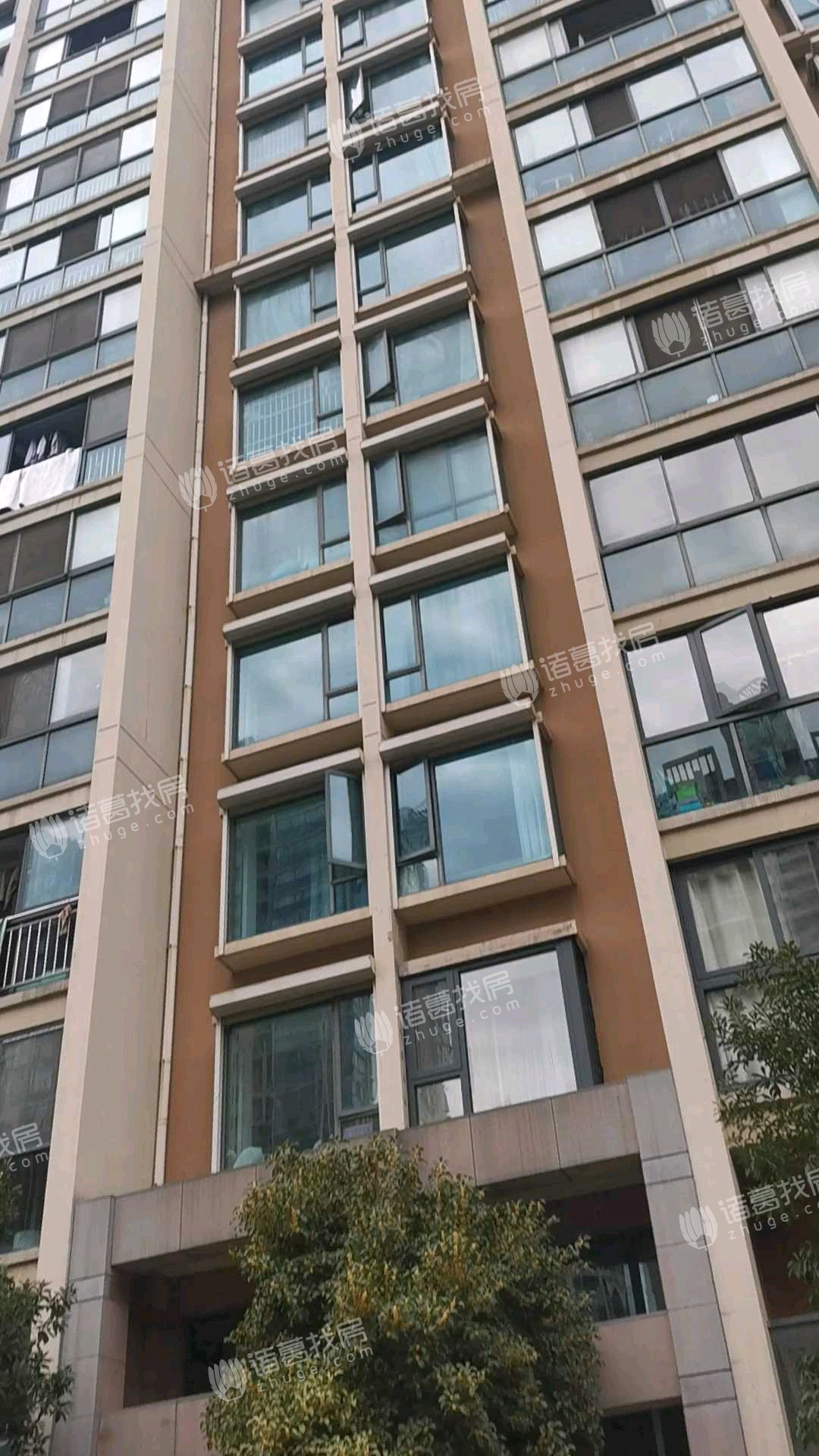 中邦欢乐颂46米挑高公寓买一层送一层2号线荟聚宜家