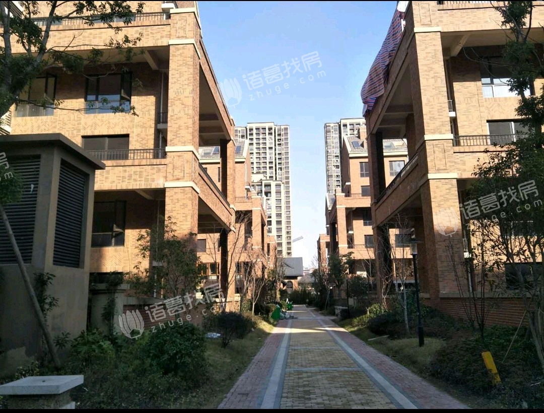 绿地21城滨江汇