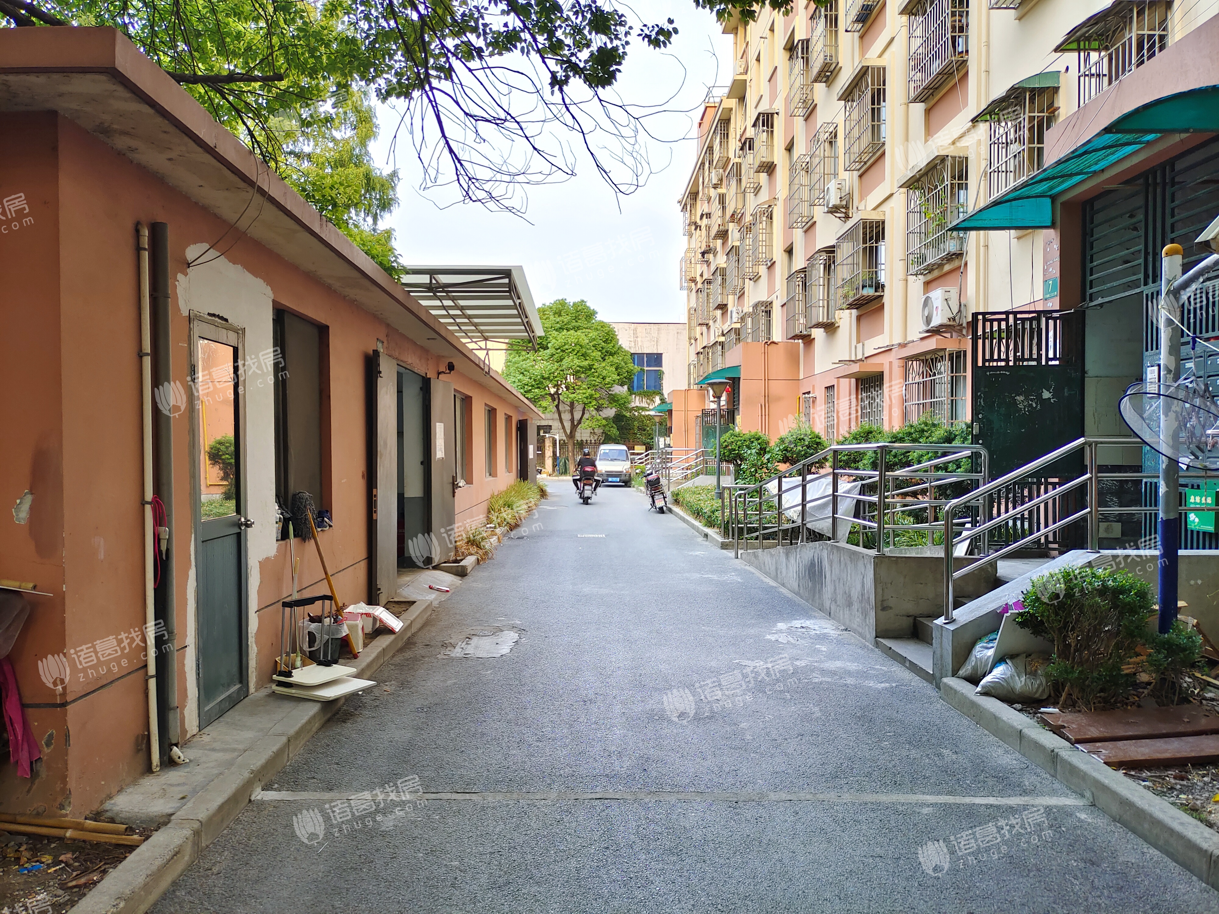 芳草路253弄
