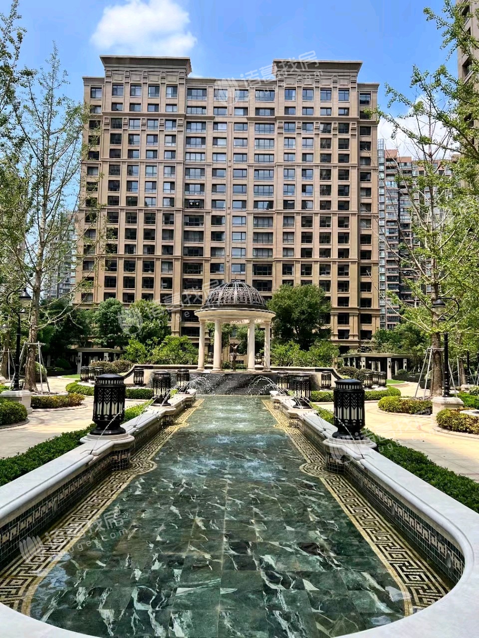 融创外滩壹号院