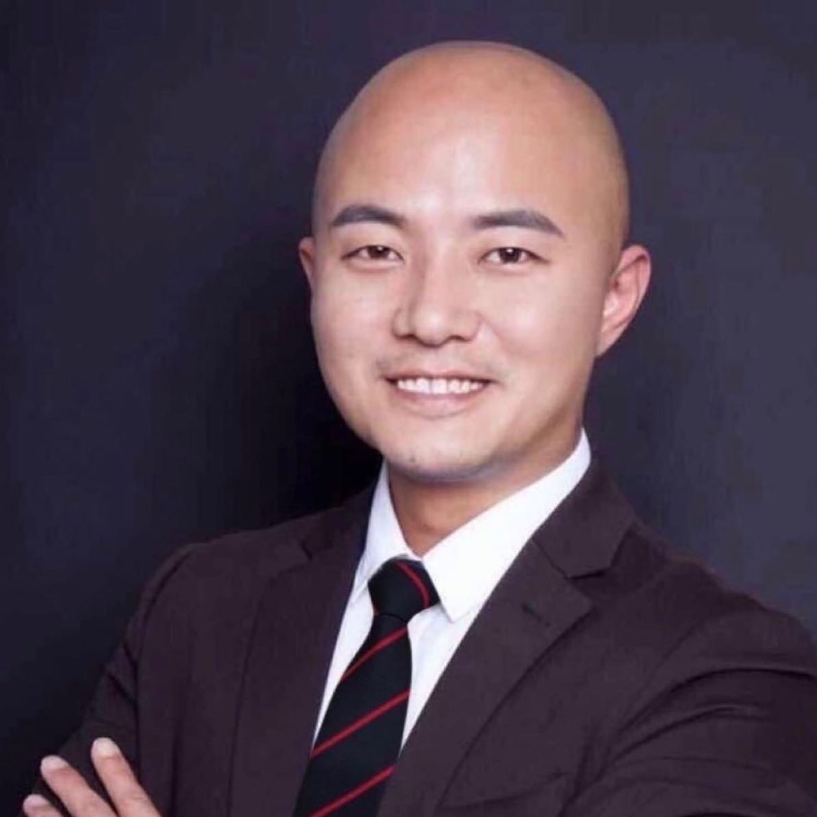元亿地产二手房中介