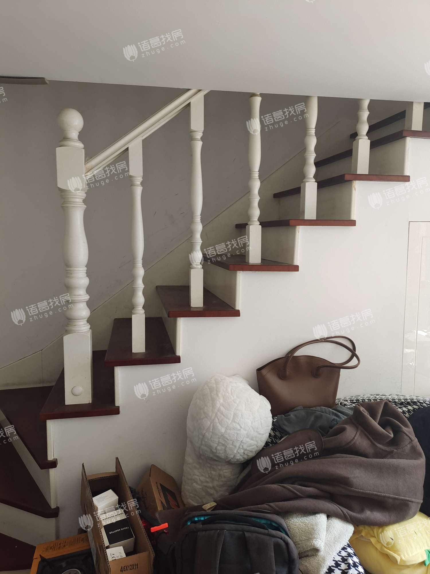四季沙龙公寓