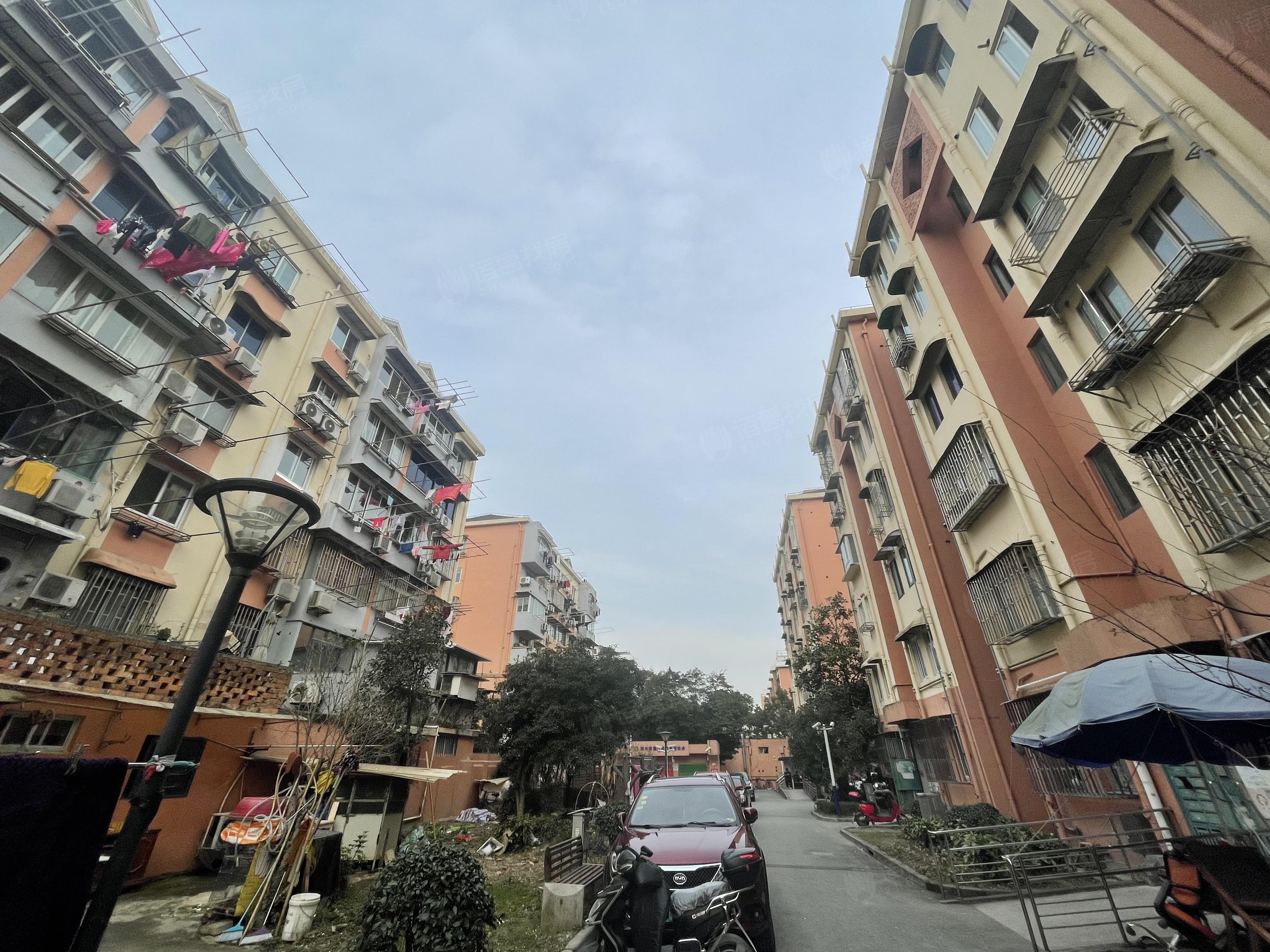 连波路228弄