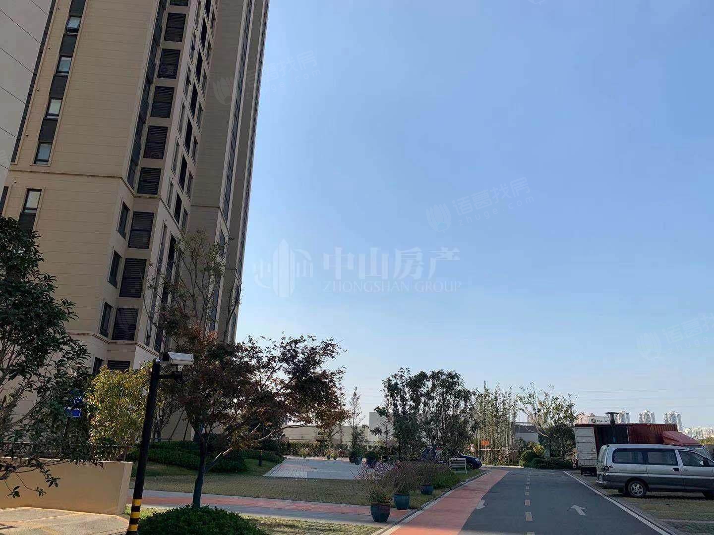 万科北门塘上