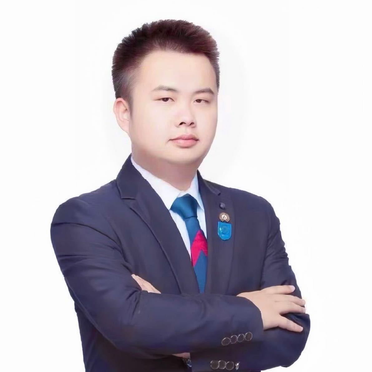 东腾地产二手房中介