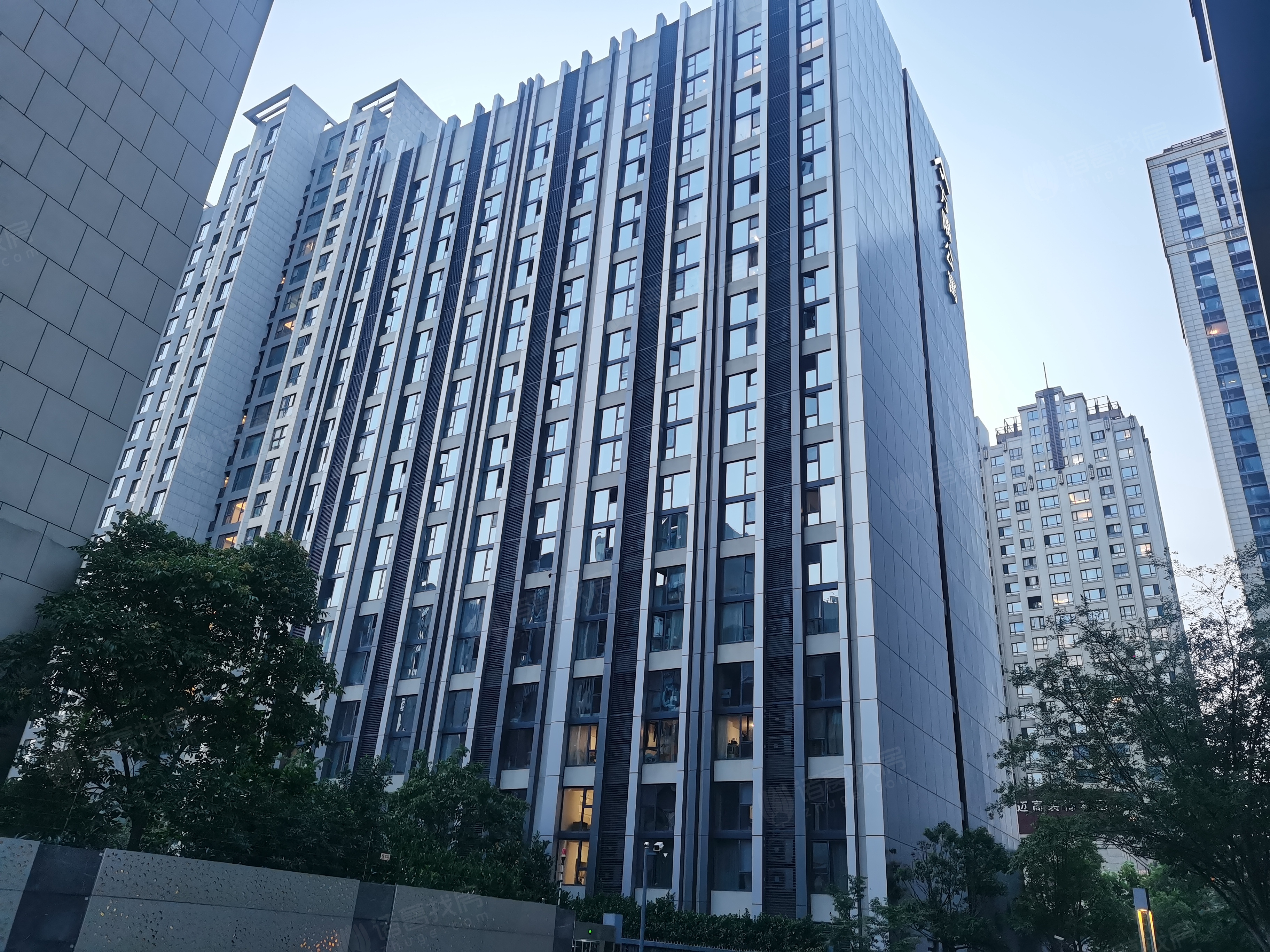 上海天悦方隅公寓
