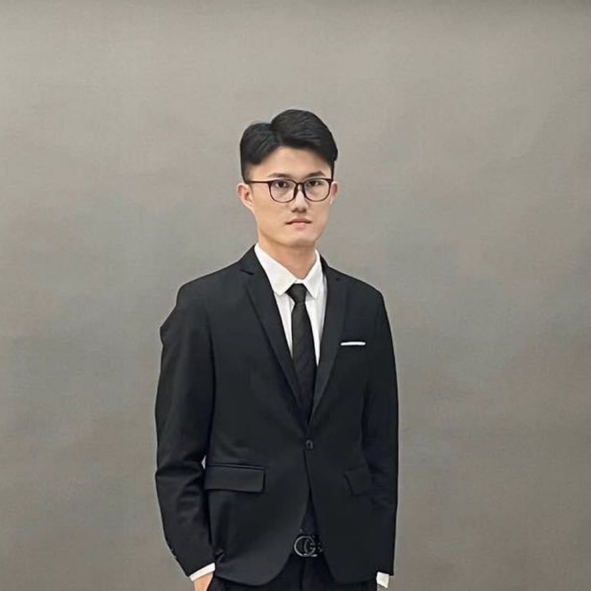 华赢置业二手房中介