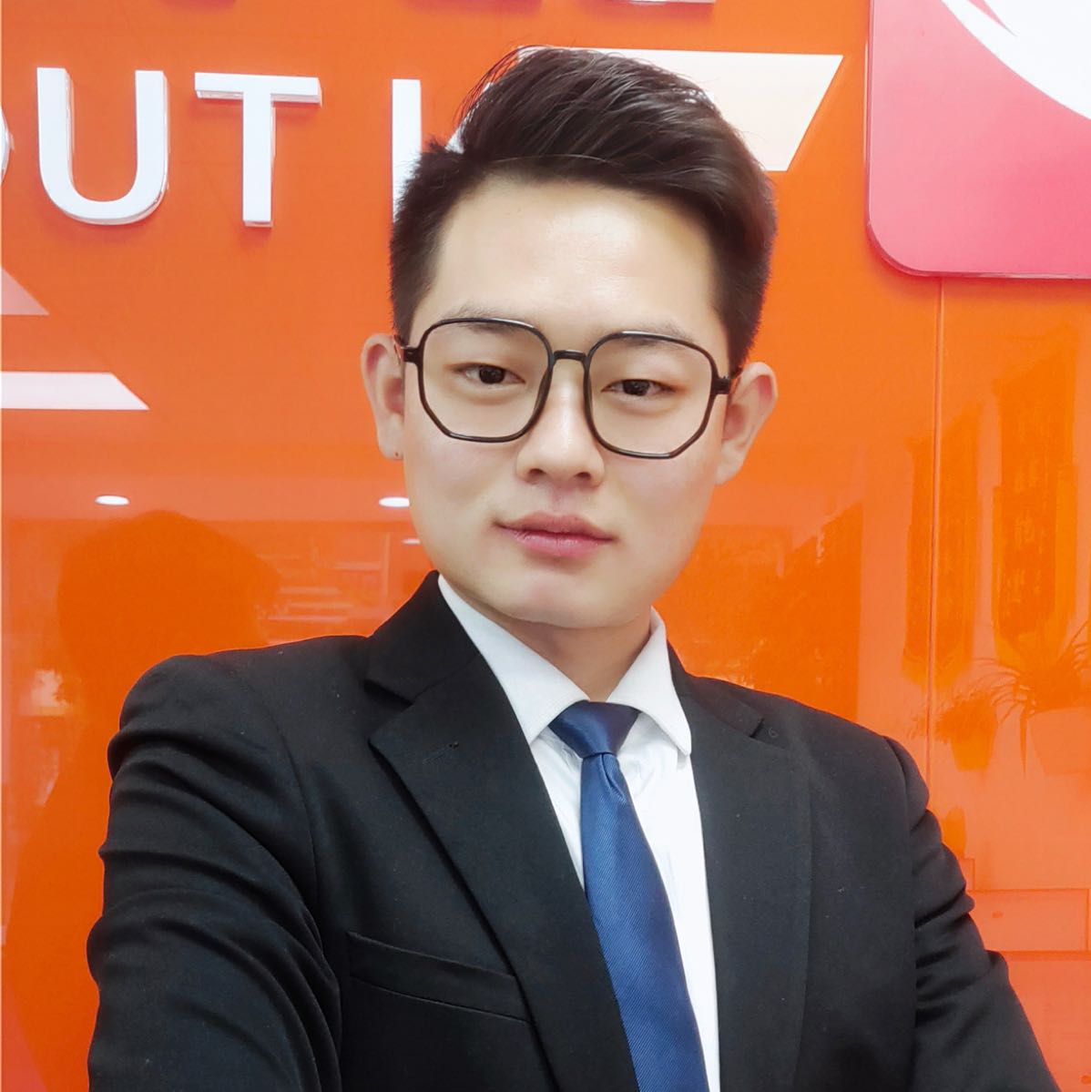 品拓地产二手房中介