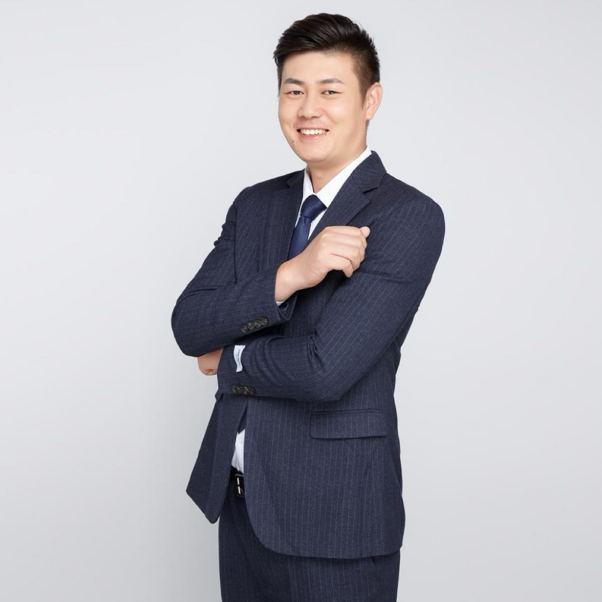 龙成房产二手房中介