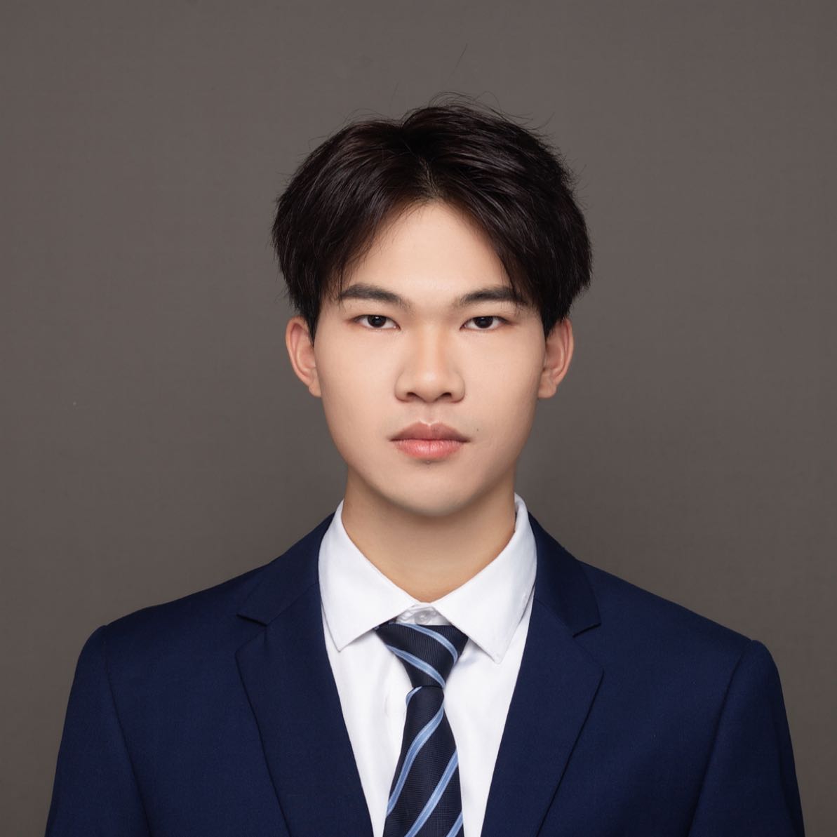 华赢置业二手房中介