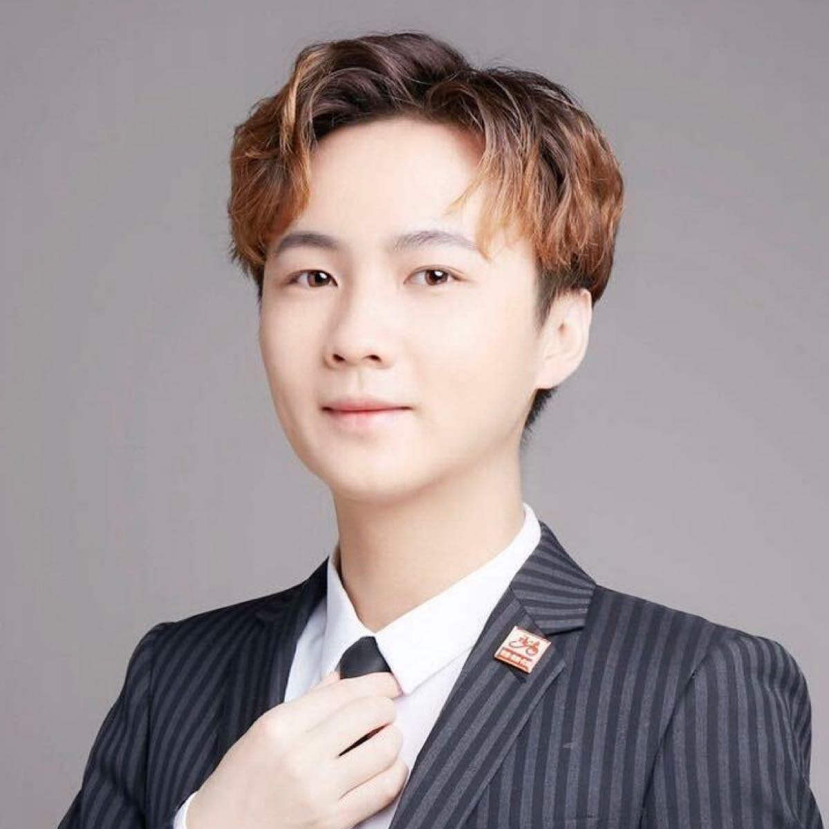 择翎房产二手房中介