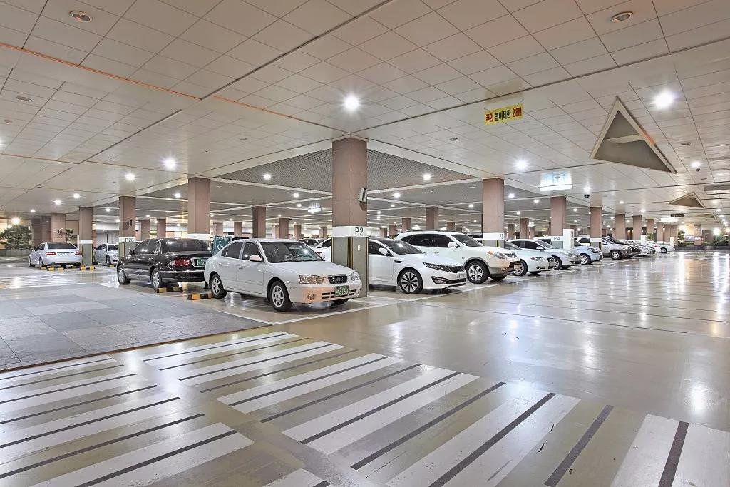 碧桂园济州府领誉下雪天没车位你让车怎么想