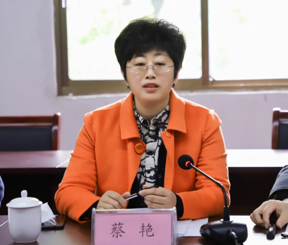 蔡艳在参加金华铁路博物馆建设座谈会时强调:打造婺城文化新引擎和