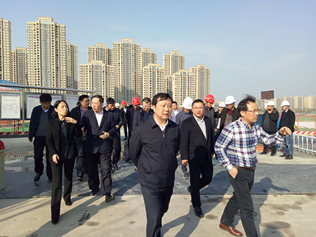 张耀武调研西区新城建设发展情况强调聚焦聚力四城建设打造靓丽城市