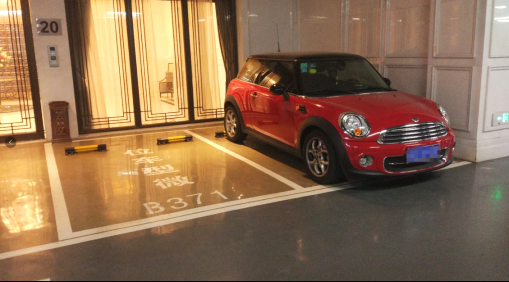 (二)一般小区都是设计有微型车位的,微型车位的尺寸要比正常普通车位