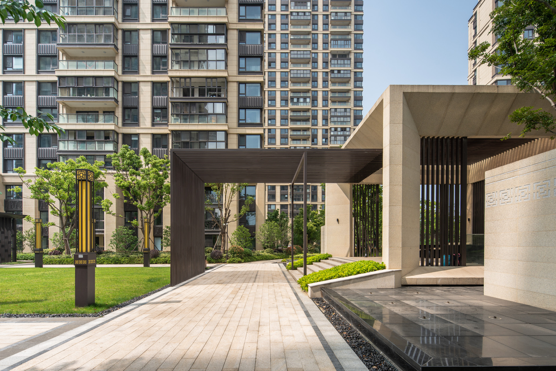摄图网_501610738_banner_高端小区绿化景观环境(企业商用).jpg