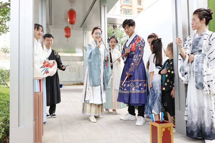 国风新势力有潮又有范世茂宏建云煦园国风国潮体验日盛大启幕