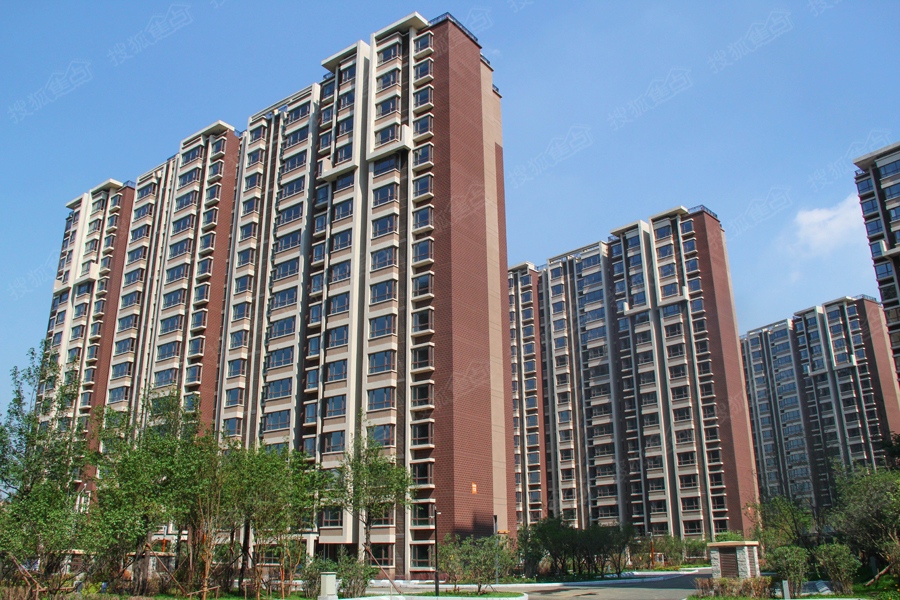 长春市绿园区香港城三期取得预售证