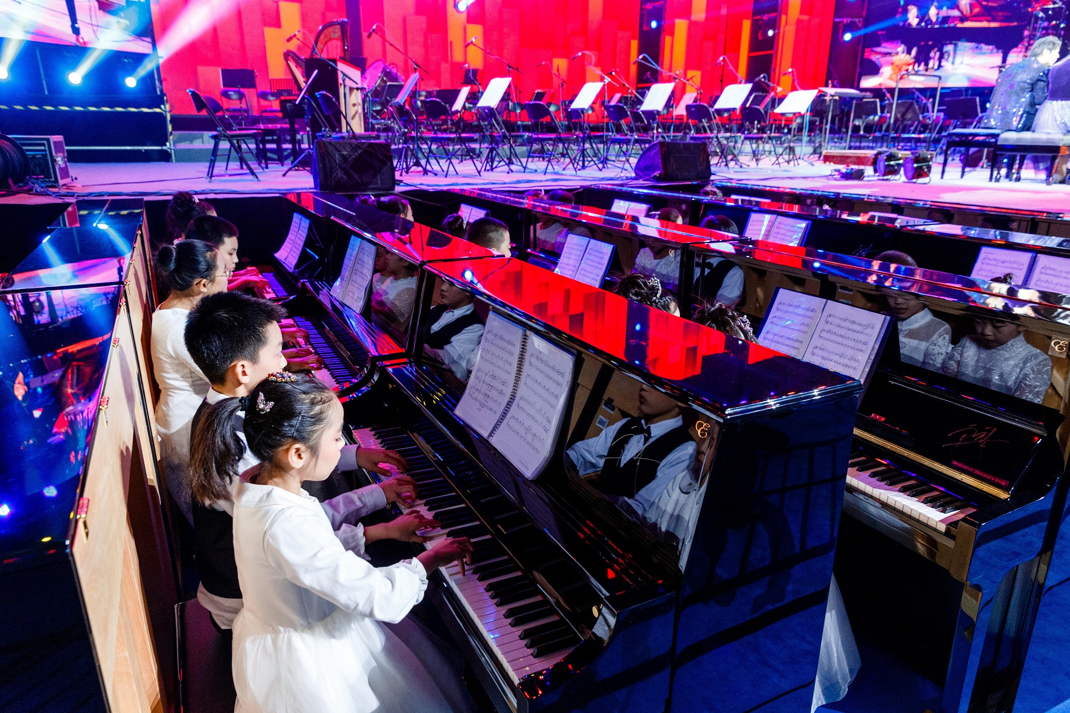 音乐盛宴献礼石门丨奥园长安壹号郎朗和他的朋友们钢琴专场音乐会