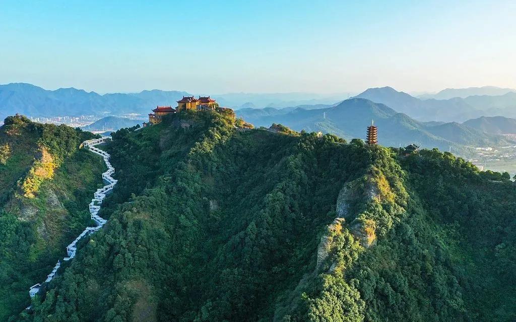 一场云潮首开燃映会稽山以传奇之热共鸣绍兴