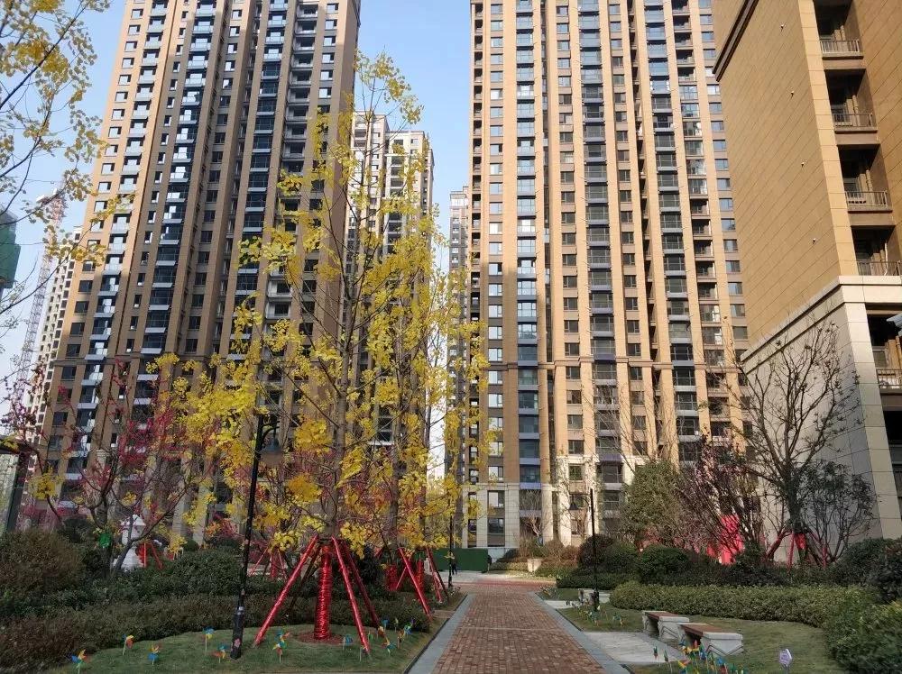 新乡建业壹号城邦四期一批提前交付 让幸福早点归家