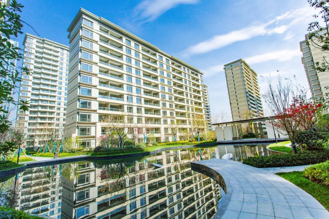 回家的灯,点亮岁月光华-嘉兴诸葛找房