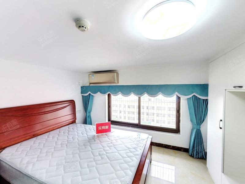 整租| 保利翡翠山公寓三室两厅