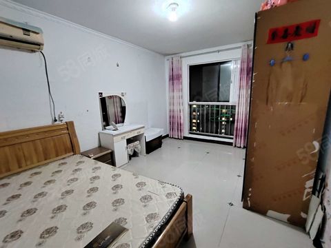 未来城两室一厅精装修家具家电齐全，拎包入住随时看房