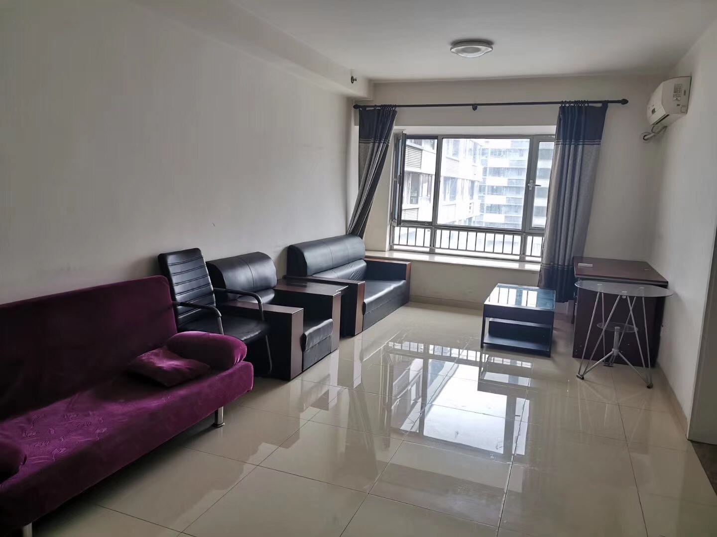 华强广场公寓出租_整租华强广场公寓简装修1室1厅1599元/月出租信息