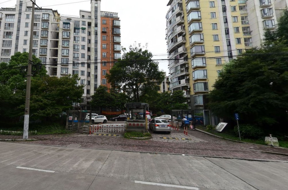 合租| 枫庭丽苑,精装修,拎包入住,本周必出